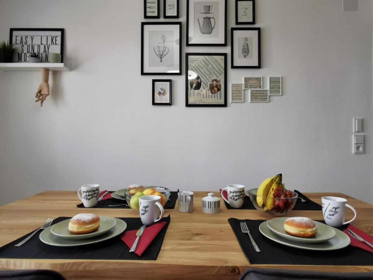 Neues City Center Piano Appartement mit Netflix Klagenfurt am Wörthersee Extérieur photo